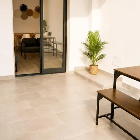 Downtown Terrace דירה
